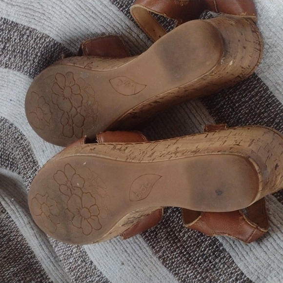 B. o. C. Cork wedge strap sandals - Picture 5 of 5